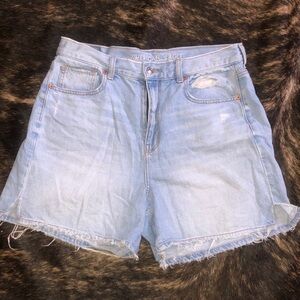 American Eagle Highest Rise Baggy Short Size 10